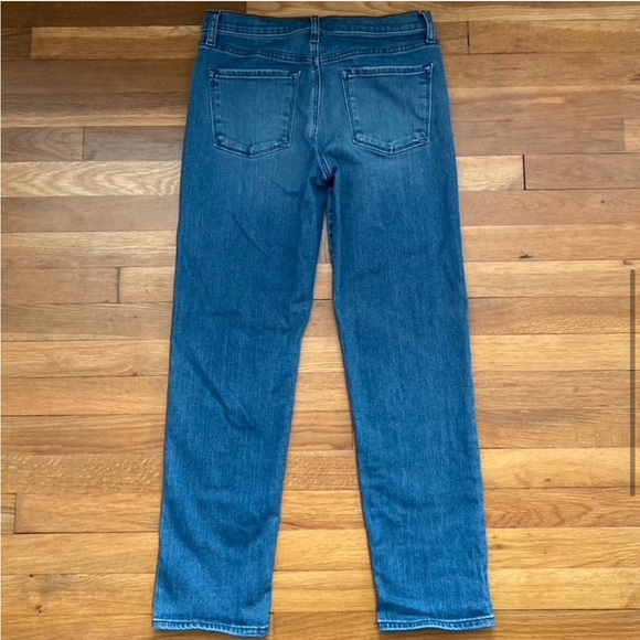 J Brand Tate Boy Fit Relaxed Jeans in Sorority Raze 26 - Picture 5 of 11